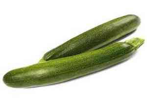 Des courgettes zucchini.
